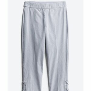 Violet & Roses Capris with Elastic Waistband and Relaxed Fit Stitch Fix